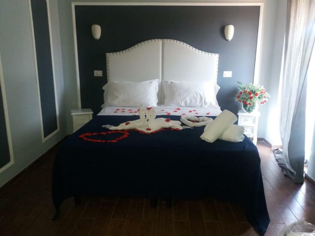 Magnolia Hotel Valmontone Buitenkant foto