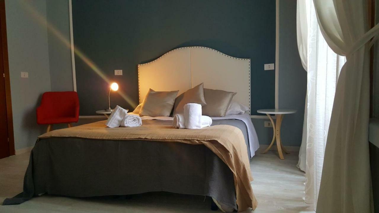 Magnolia Hotel Valmontone Buitenkant foto