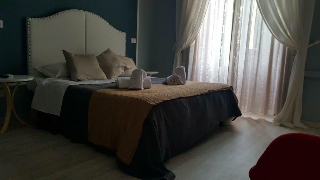 Magnolia Hotel Valmontone Buitenkant foto