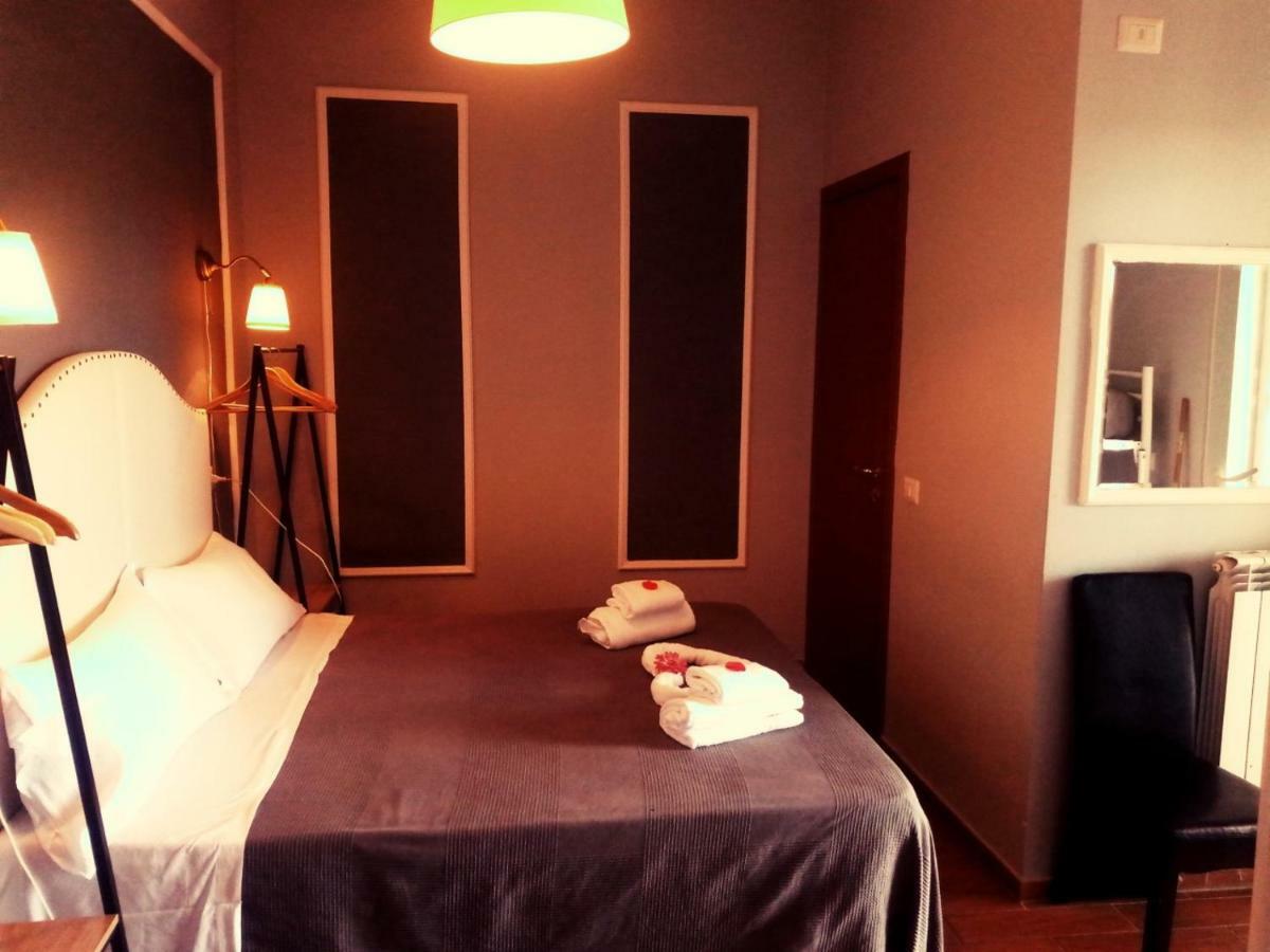 Magnolia Hotel Valmontone Buitenkant foto